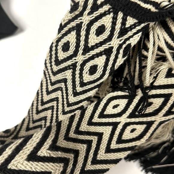 THE BIKINI ROOM Black and White Bohemia Bag - Picture 9 of 13